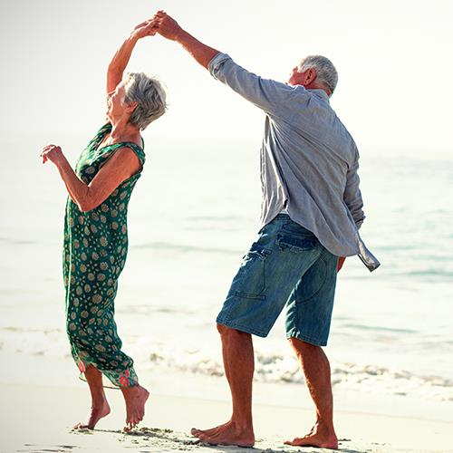 couple dancing on the beach